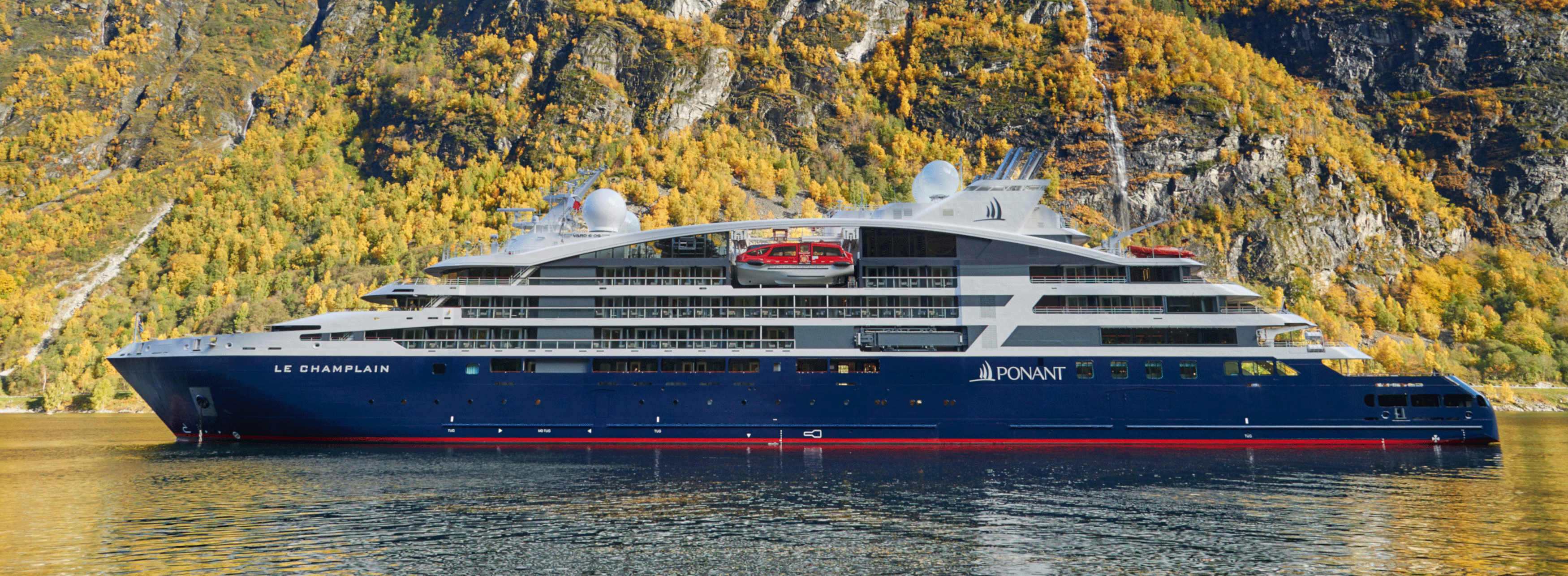 MyCruise Ponant Le-Champlain Offentlige-arealer Luftfoto1
